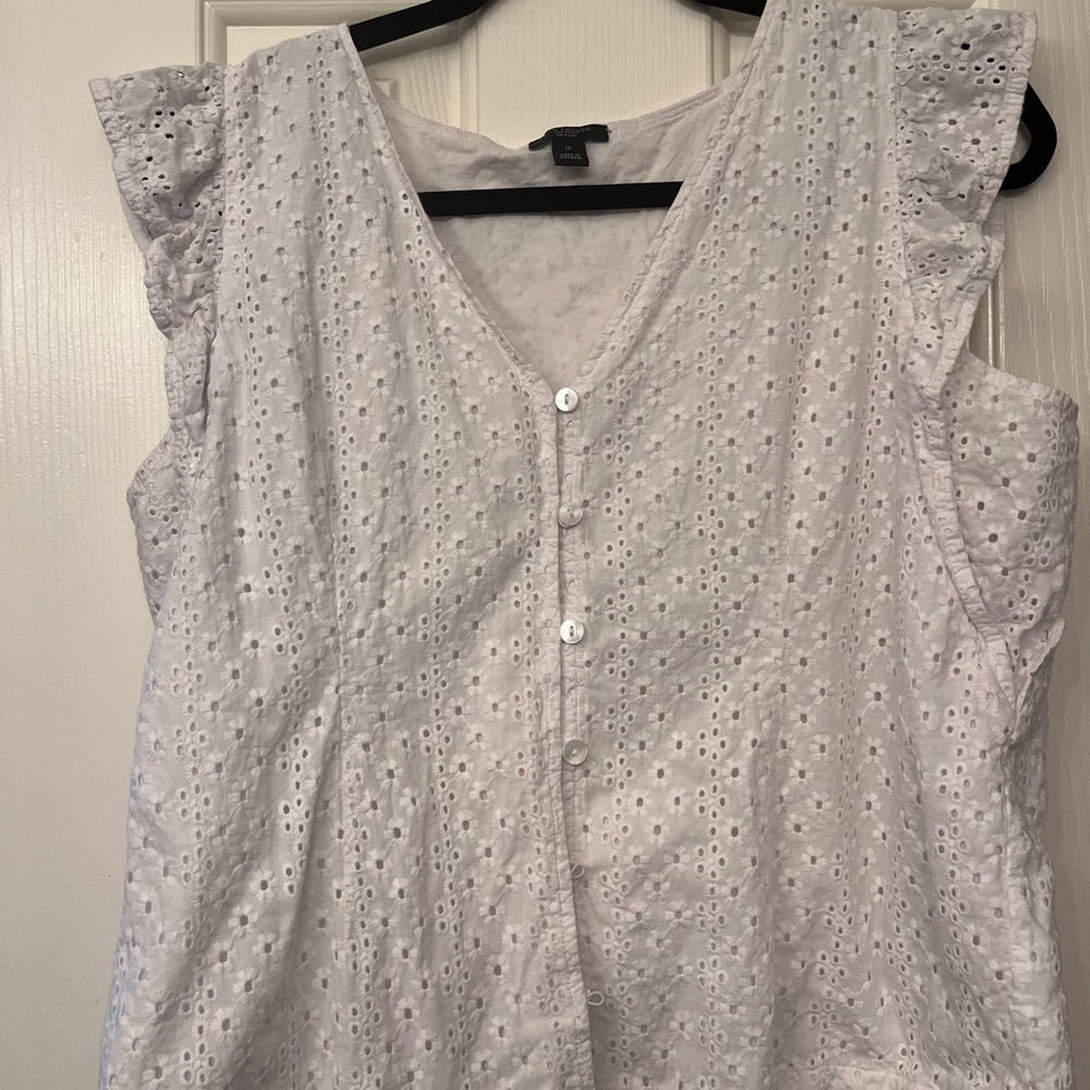 Ann Taylor white Eyelet Blouse Size LP Petite